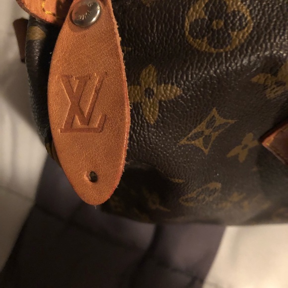 Vintage Louis Vuitton handbag - Picture 6 of 8